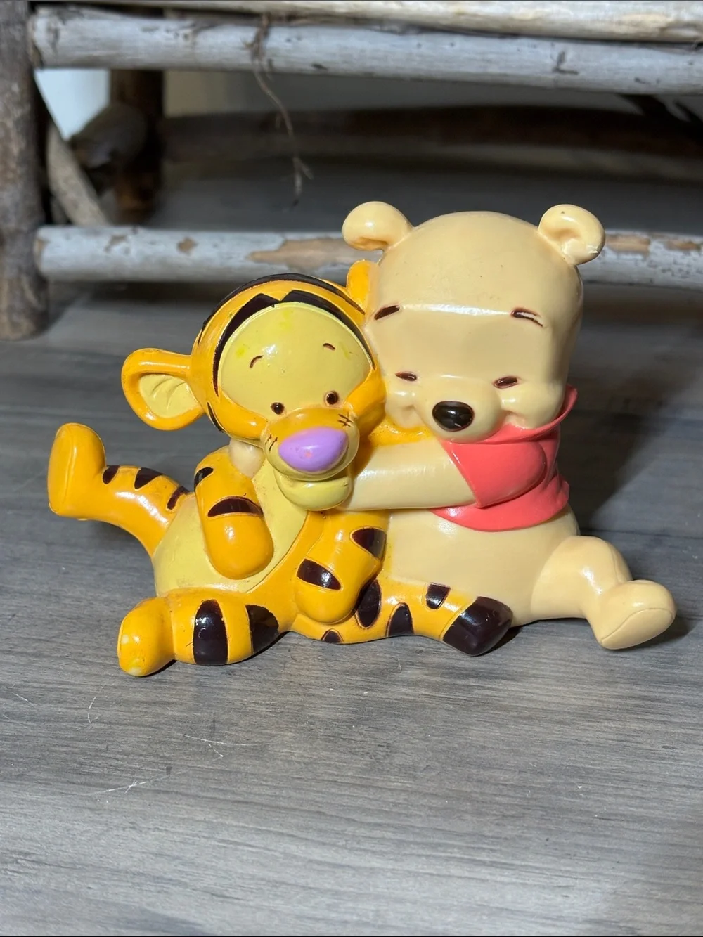 VTG Baby Tigger Hugging Pooh Bear Collectors Piece Disney Decopac Rubber Figure